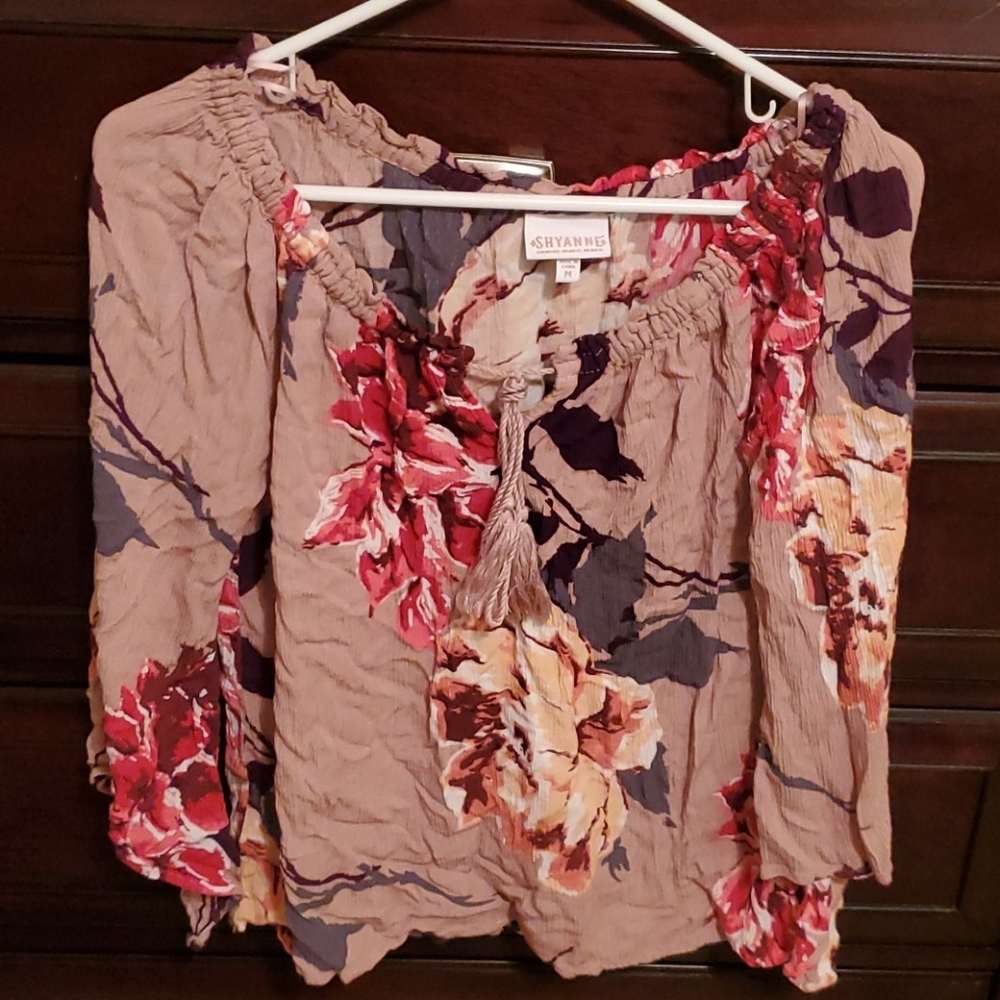Short Day Floral Blouse